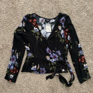 American Eagle tie top